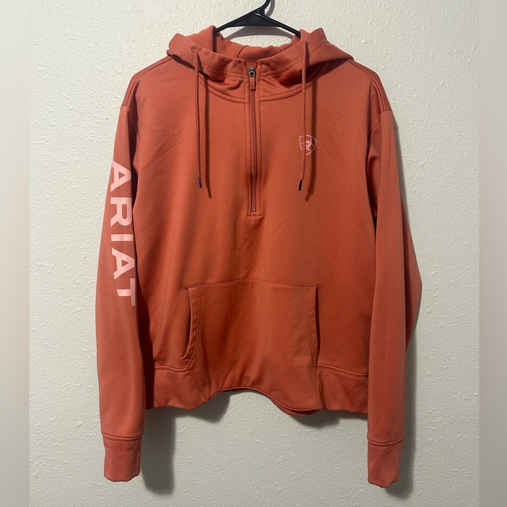 Women’s Ariat quarter zip hoodie